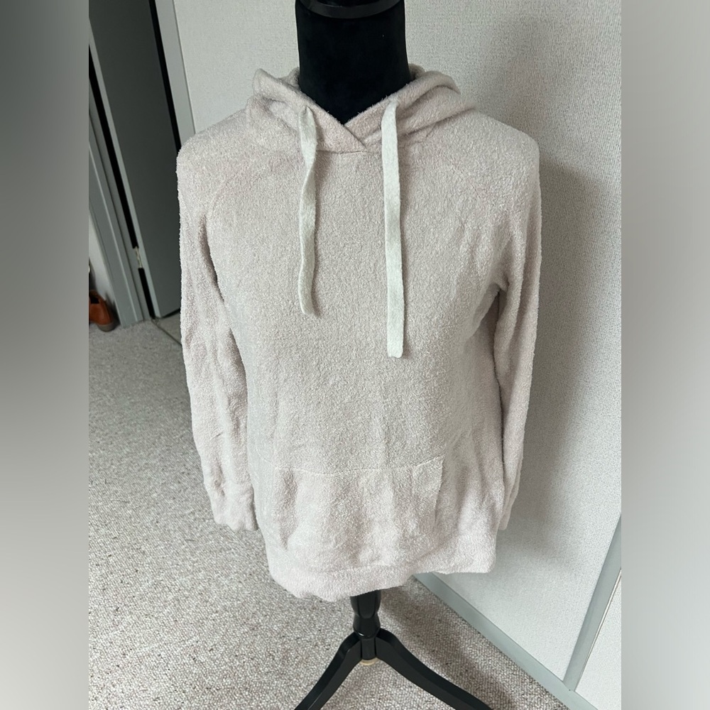 Barefoot dreams sweatshirt